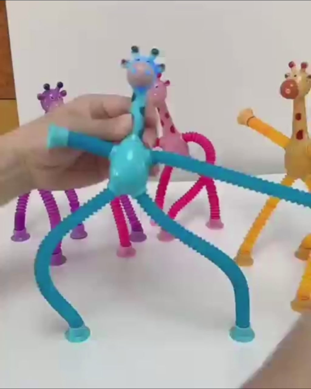Giraffe Tubes Sensory Toys Novelty Spring Fidget Toy Stretch Tube Stress Relief Toy for Kid Birthday Gift Party Favors